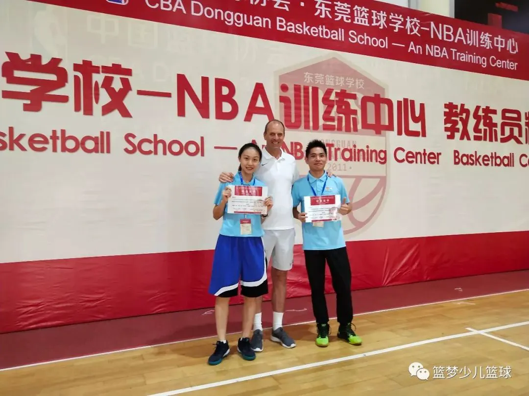 儿童篮球爱好者如何从小培养获奖能力_1